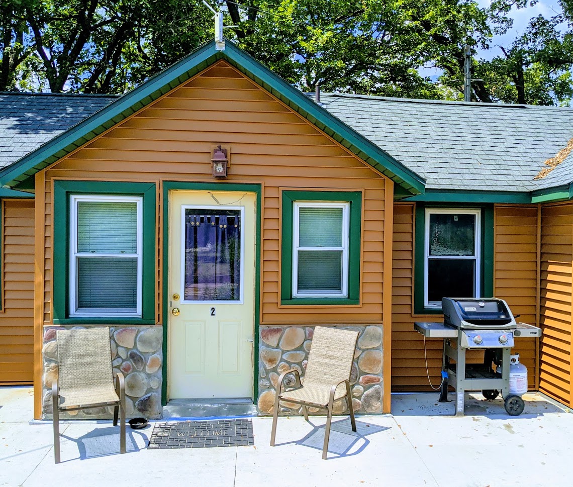 Hall Lake Cabins Gallery 2410 Albion Avenue, Fairmont, Minnesota